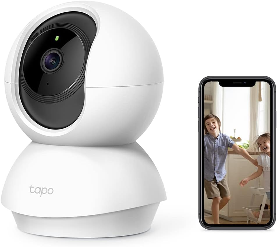 TP-Link Tapo C210 Hundekamera mit Smartphone-Ansicht